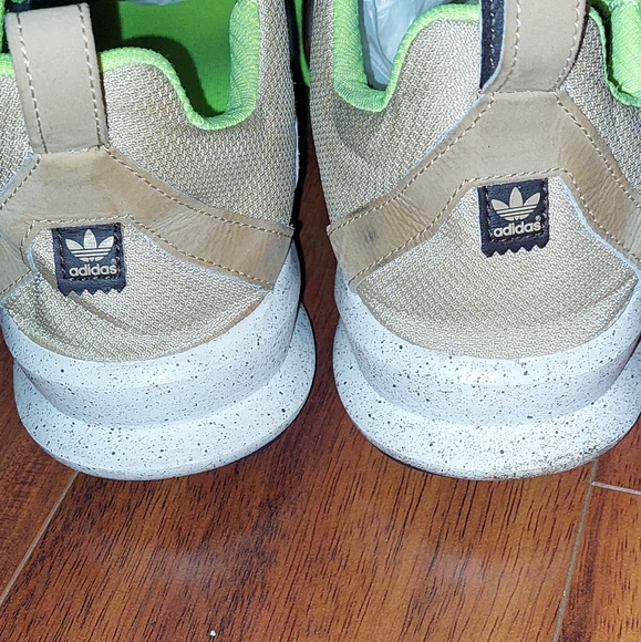 Men's Adidas SL Loop. - Picture 3 of 9